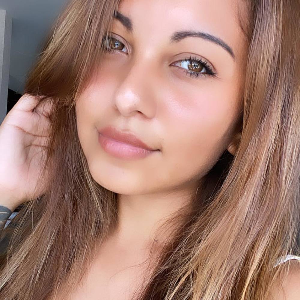 Meet your Posher, Denise